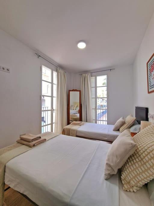 Encantador Duplex Para 6 A 1 Minuto De La Playa Benalmádena Eksteriør bilde