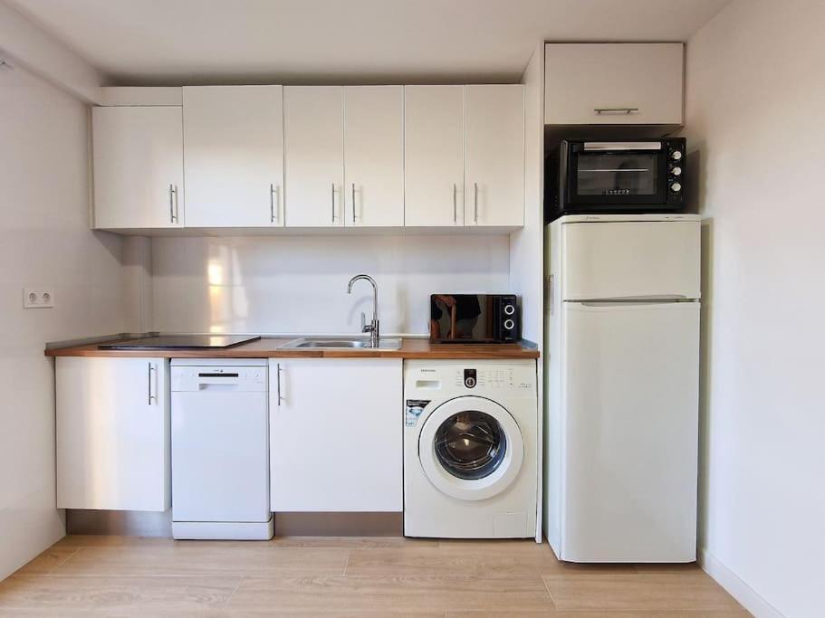 Encantador Duplex Para 6 A 1 Minuto De La Playa Benalmádena Eksteriør bilde